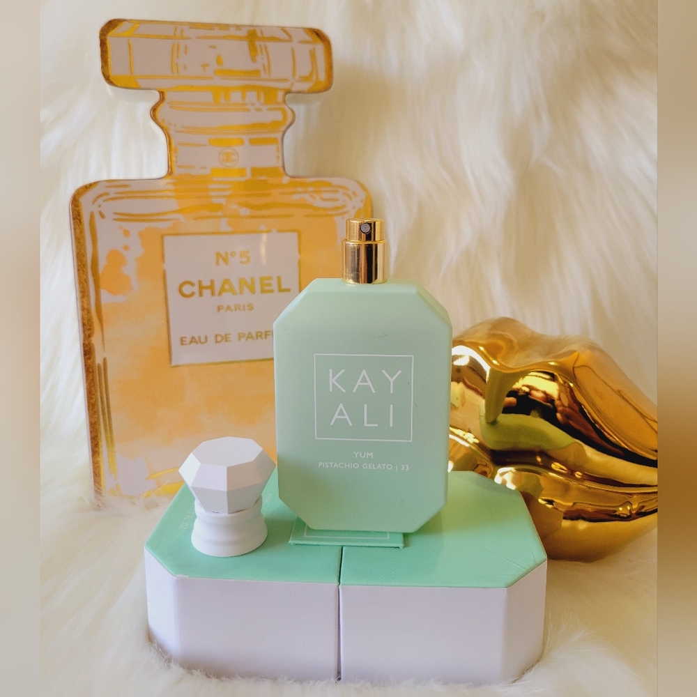 ✨️✨️SOLD✨️✨️🩷🩷 KAYALI YUM PISTACHIO GELATO | 33 EDP INTENSE 1.7 OZ 🩷🩷 - Picture 2 of 11